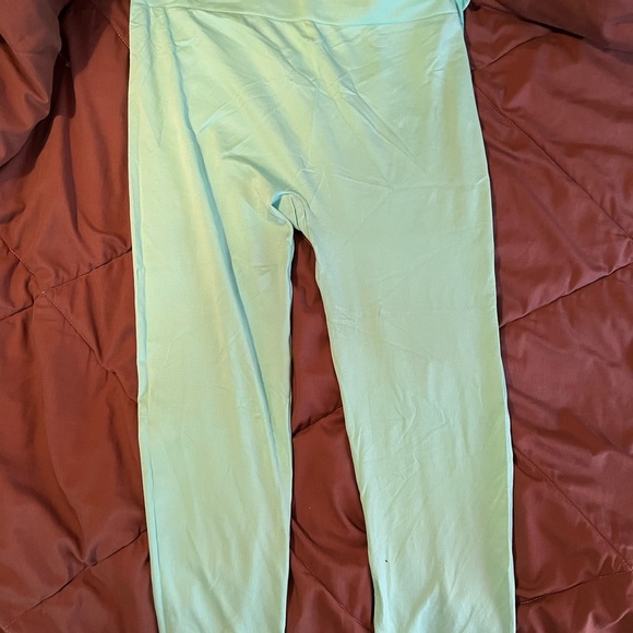 LAST CHANCE No Boundaries XL 15/17 mint buttery soft ankle leggings - Picture 3 of 3
